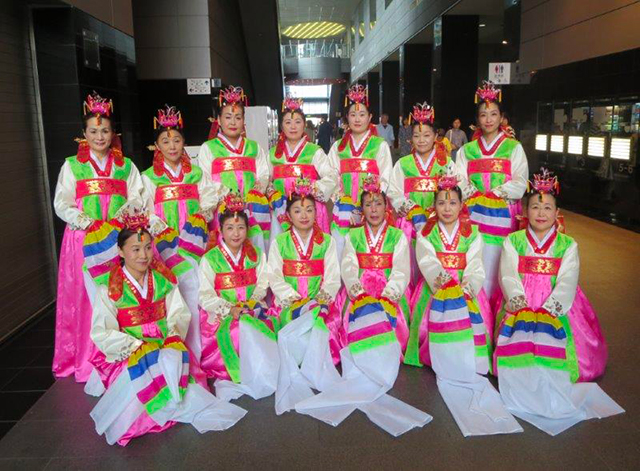 韓国伝統舞踊 「島根韓国民団伝統舞踊団」