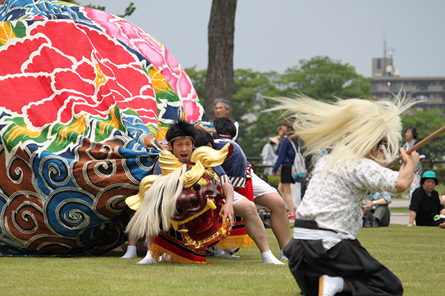 가나자와 전통공연 「기고시마치 사자춤 보존회」