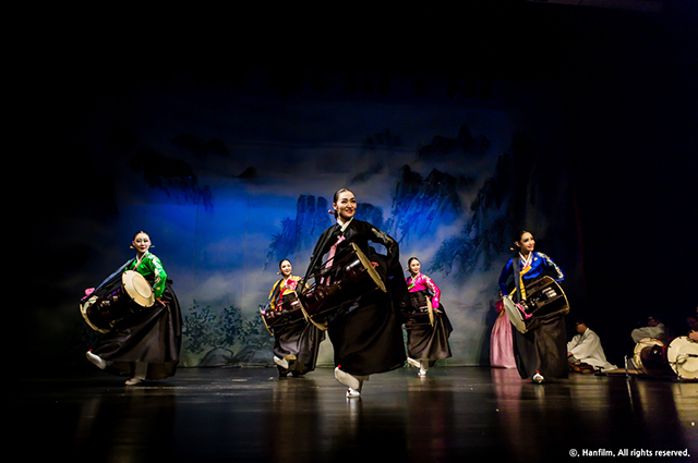 韓国伝統舞踊「一般社団法人 日韓伝統舞踊協会 IRUM金美福舞踊団」